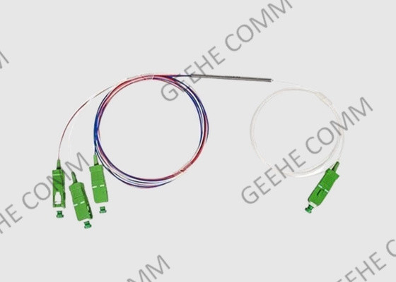 مقرنة كابل الألياف البصرية فائقة الحجم 1525-1565nm 1 × 3 مقرنة فاصل بصري واسع النطاق