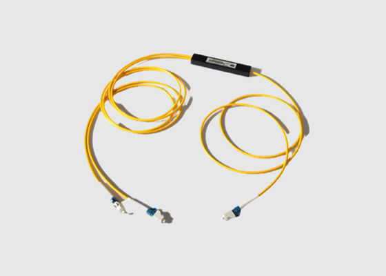 FTTH نسبة فاصل النافذة المزدوجة LC / UPC 1x2 FBT Coupler WDM