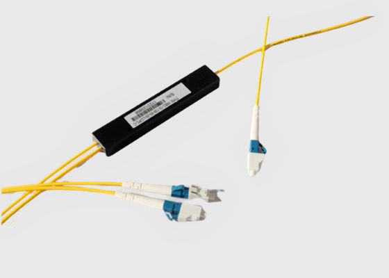 FTTH نسبة فاصل النافذة المزدوجة LC / UPC 1x2 FBT Coupler WDM